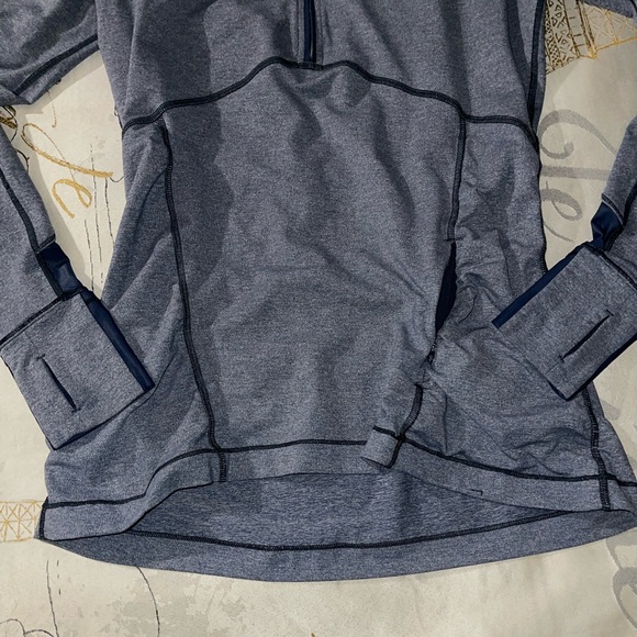 Lululemon Half Zip Up - Picture 4 of 9